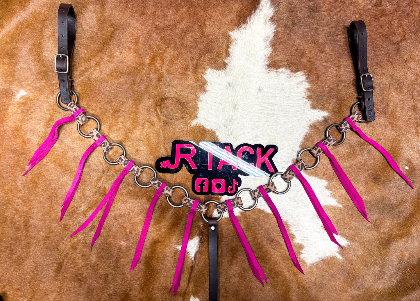 Cheetah Ring Breast Collar