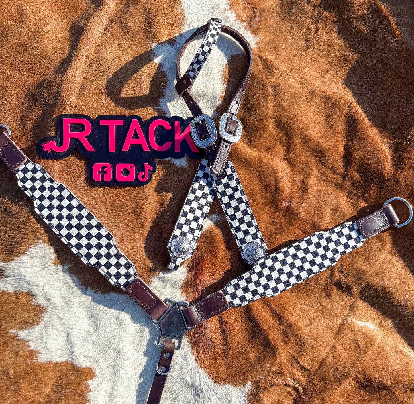 Plain checkers budget style set