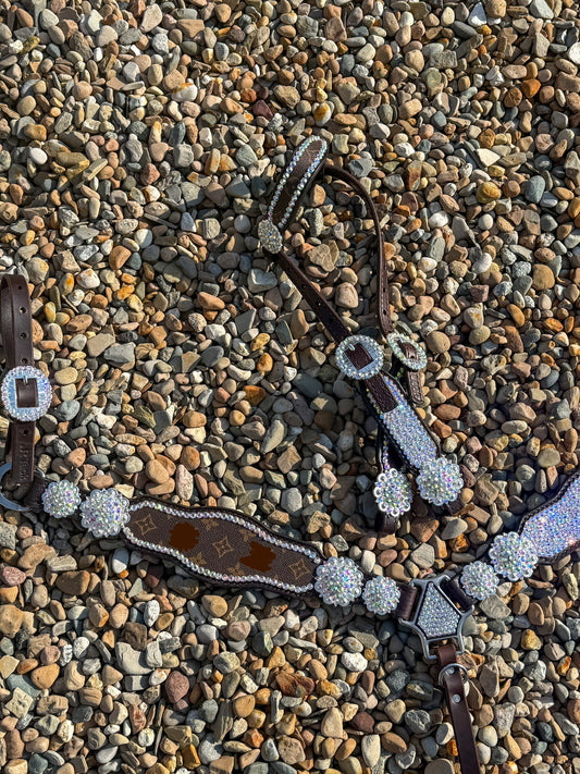 Designer/Ice Premium Tack Set