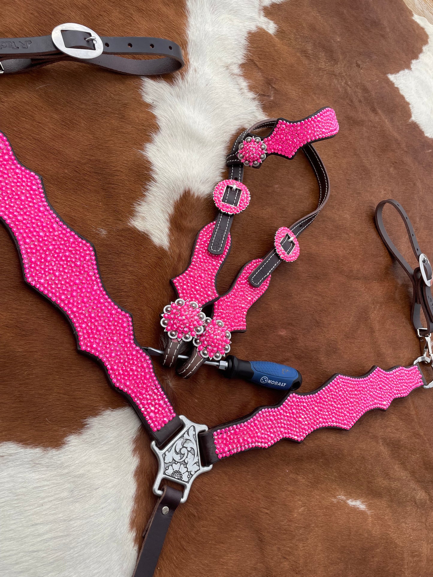 Used Neon Pink Swavorski Set