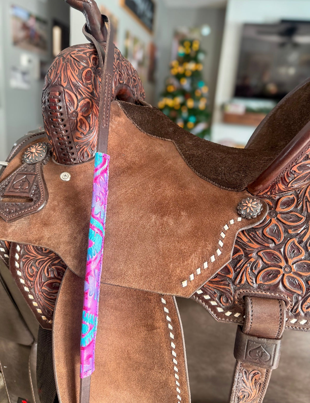 Cotton Candy Aztec Premium Tack Set