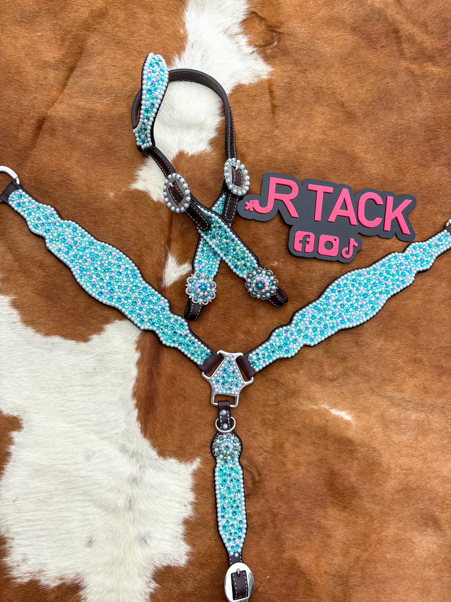 MADE TO ORDER Turquoise Stone Tack Set