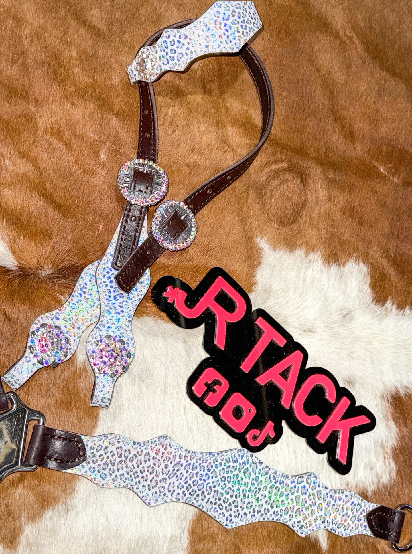 White Hollographic Silver Leopard Economy Line Tack Set